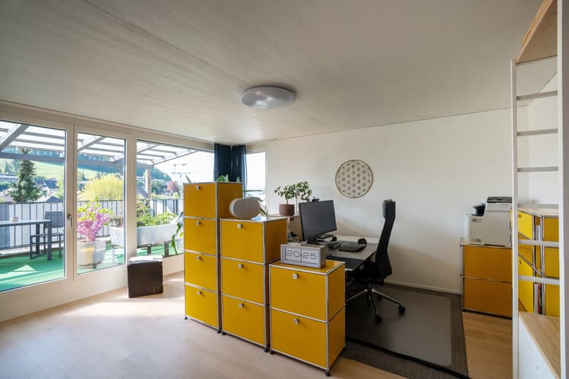 Luxuriöses Einfamilienhaus mit privater Garten-Oase und Pool (19)