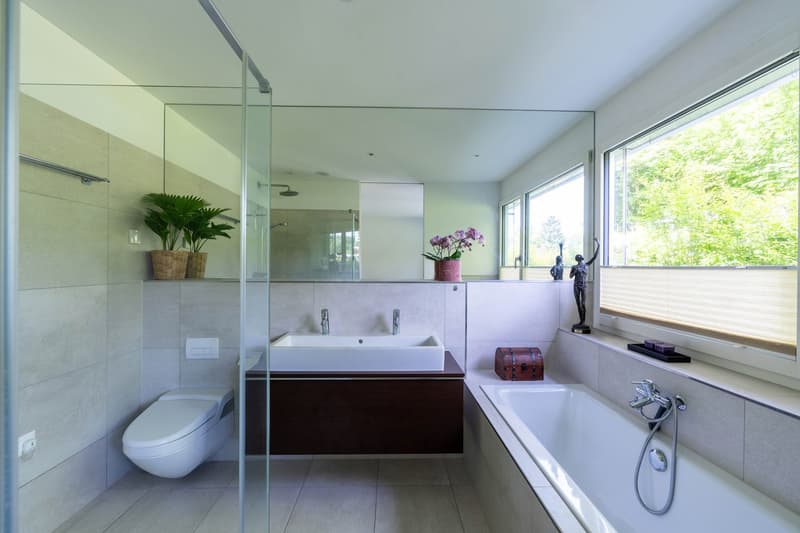 Grosszügige Gartenwohnung mit viel Privatsphäre und Weitsicht (6)