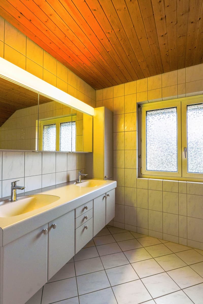 Charmantes 4.5-Zimmer-Einfamilienhaus an ruhiger Lage (9)