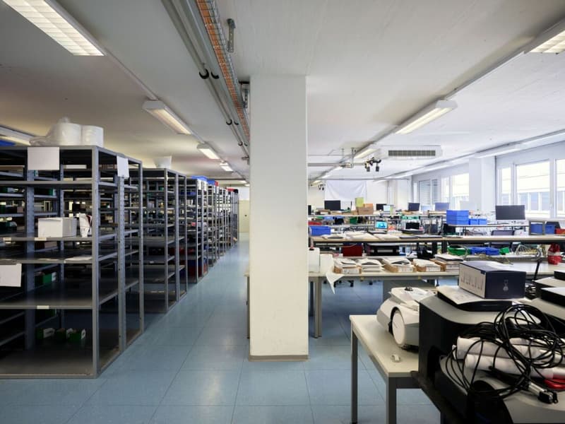 Votre nouvel emplacement d'entreprise ; 450 - 1'850 m2 de bureaux et d'espaces de services à louer (CHF 120.00 m2) (5)