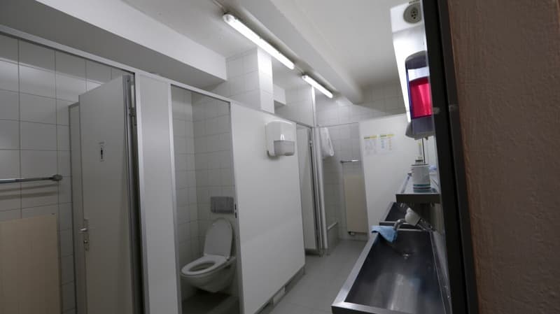 Locali ufficio (104 m2) con impianti igienici propri (5)
