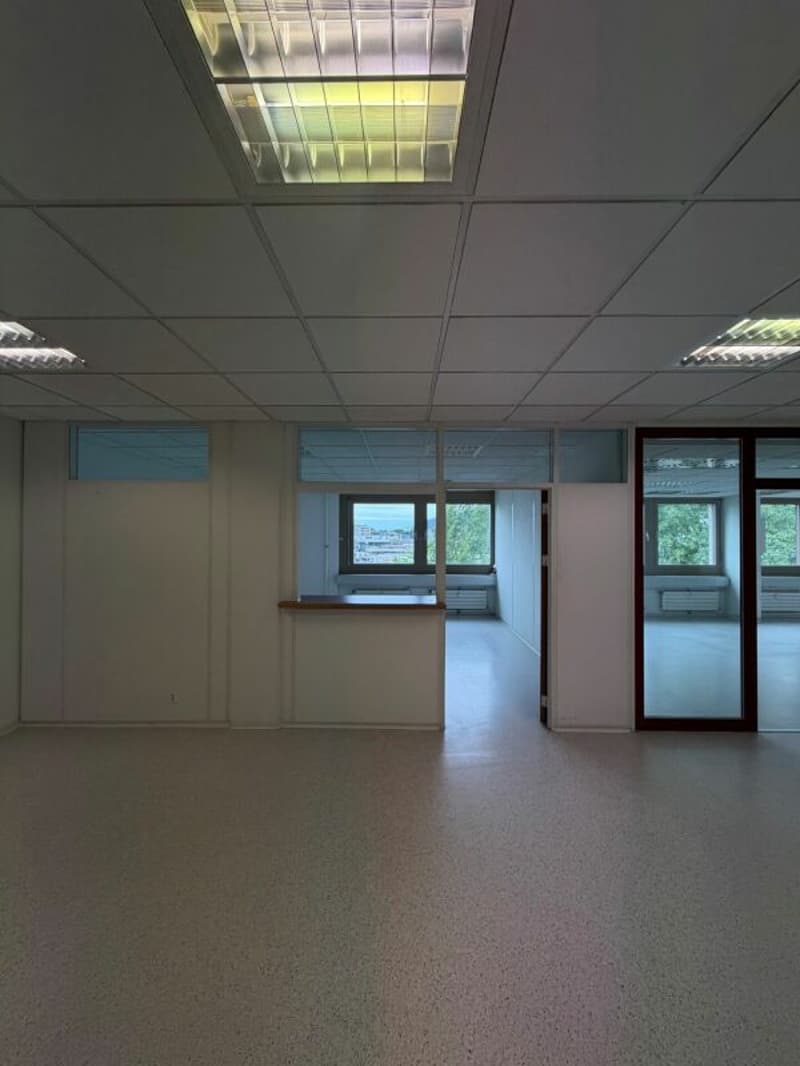 680 m2 commercial space on the 3rd floor in the Industriequartier Silbern (2)