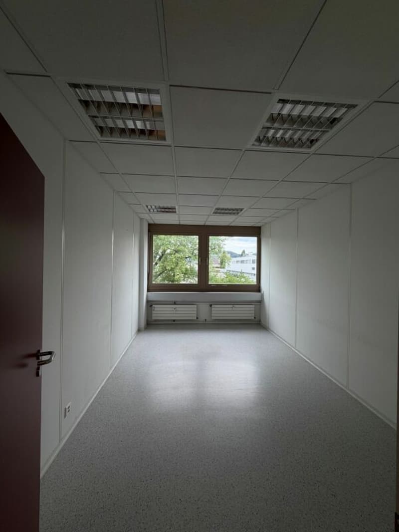680 m2 commercial space on the 3rd floor in the Industriequartier Silbern (6)