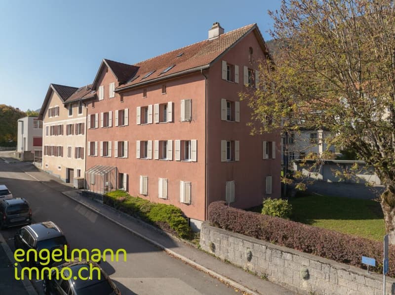 Spacieux appartement en duplex de 8.5 pièces / Grosse 8.5-Zimmer Duplexwohnung (3)