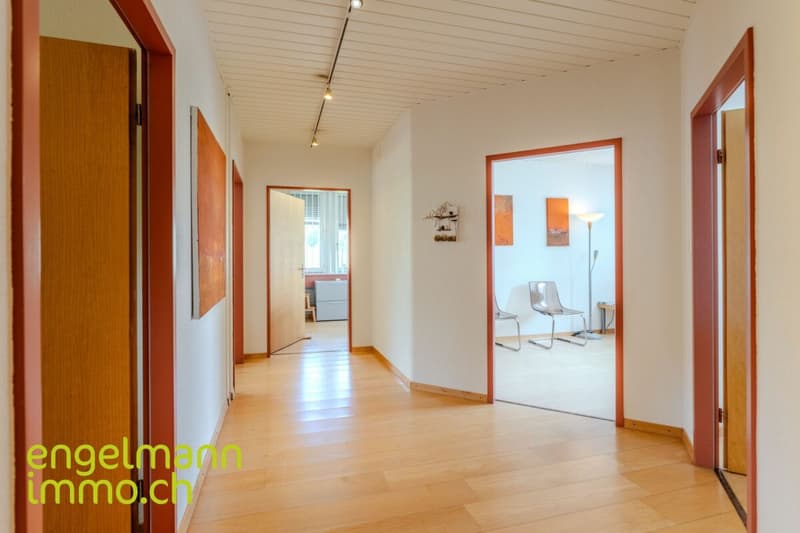 Objet de placement: locaux commerciaux, garage et atelier / Renditeobjekt: Geschäftsräume, Garage und Atelier (7)