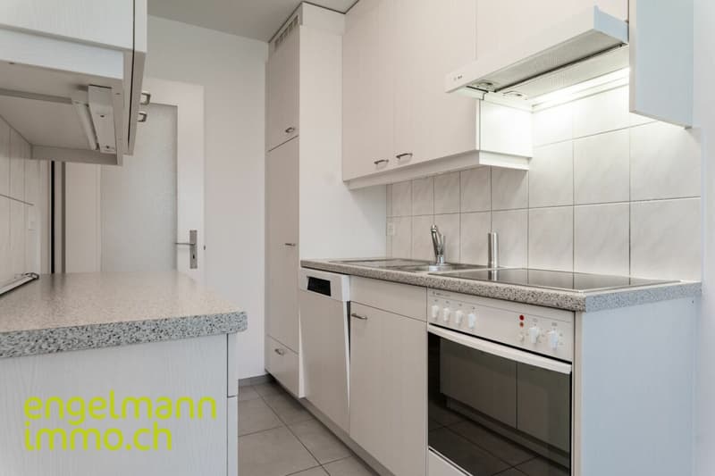 3 Zimmerwohnung mit Balkon / Appartement de 3 pièces avec balcon (5)