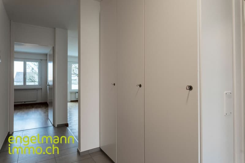 3 Zimmerwohnung mit Balkon / Appartement de 3 pièces avec balcon (8)