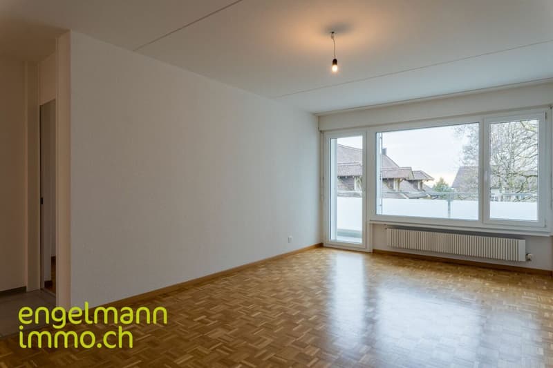 3 Zimmerwohnung mit Balkon / Appartement de 3 pièces avec balcon (3)