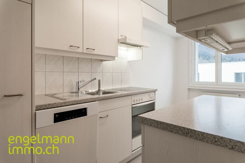 3 Zimmerwohnung mit Balkon / Appartement de 3 pièces avec balcon (4)