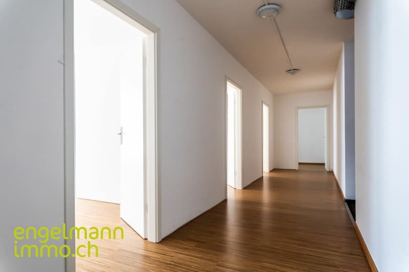 Zentrale Büroflächen von 62 m2 bis zu 282 m2 / Bureaux au centre-ville de 62 m2 à 282 m2 (8)