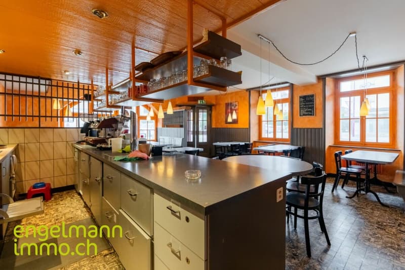 Immeuble locatif avec restaurant / Mehrfamilienhaus mit Restaurant (5)