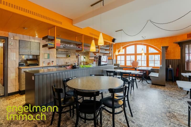 Immeuble locatif avec restaurant / Mehrfamilienhaus mit Restaurant (4)