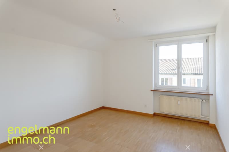 3 Zimmer-Dachwohnung / Appartement mansardé de 3 pièces (4)