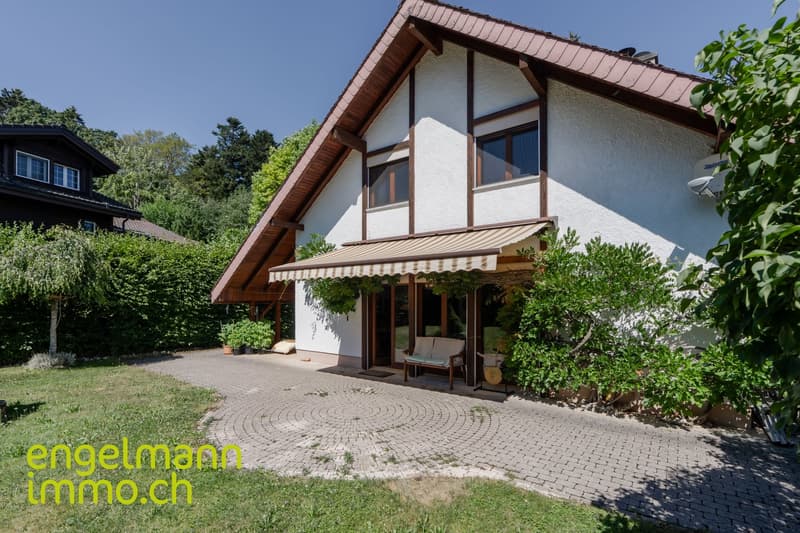 Maison familiale avec studio / Einfamilienhaus mit Studio (2)