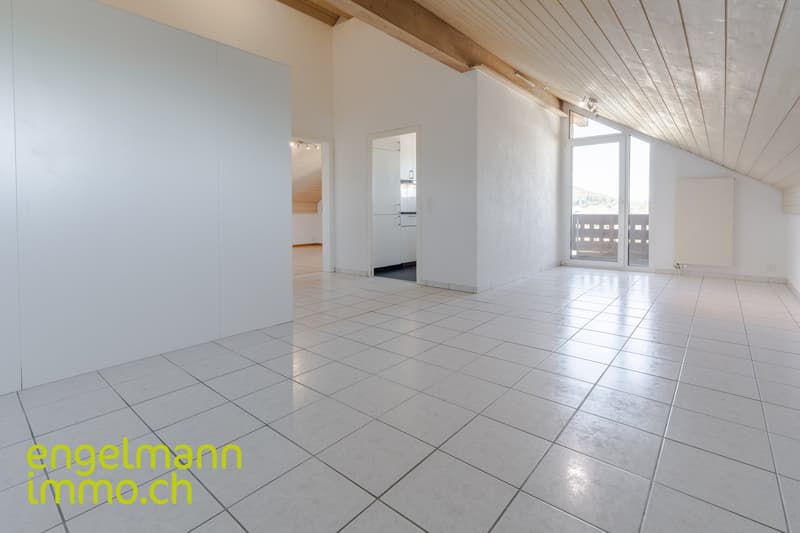 4.5 Zimmerwohnung | Appartement de 4.5 pièces (2)