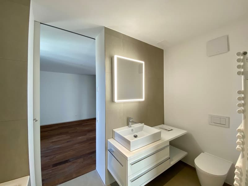 Helle 3.5-Zimmerwohnung mit Weitblick (9)