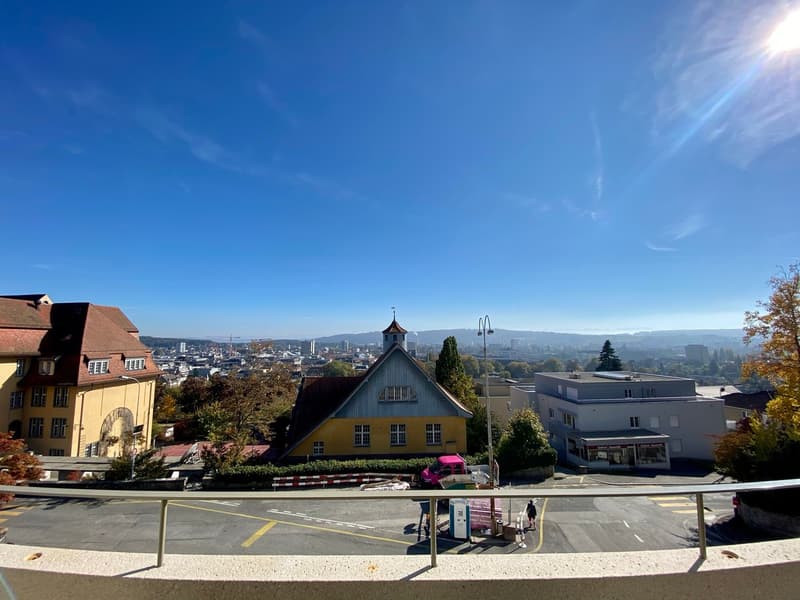 Helle 3.5-Zimmerwohnung mit Weitblick (12)