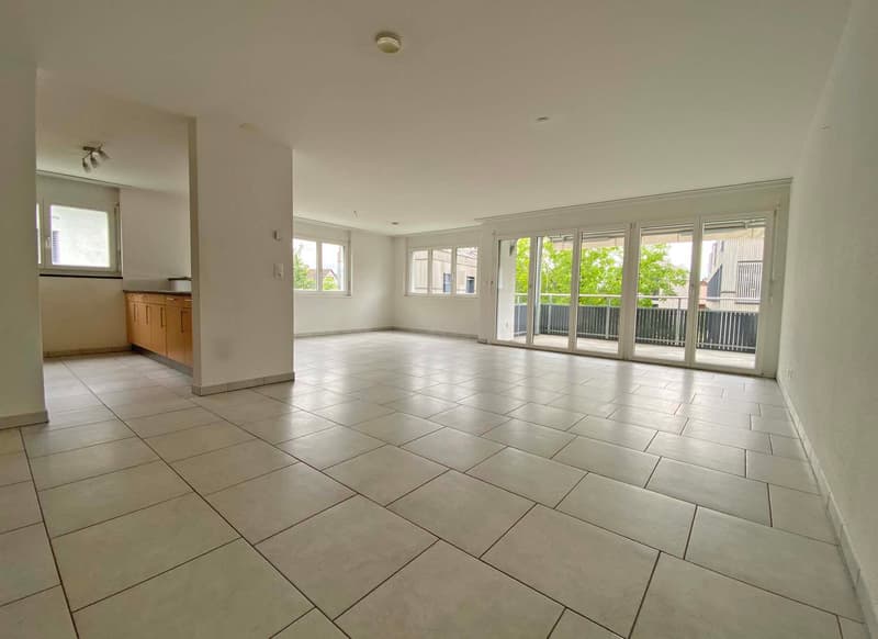 Einladende 4 ½-Zimmerwohnung in gepflegter Wohnsiedlung (2)