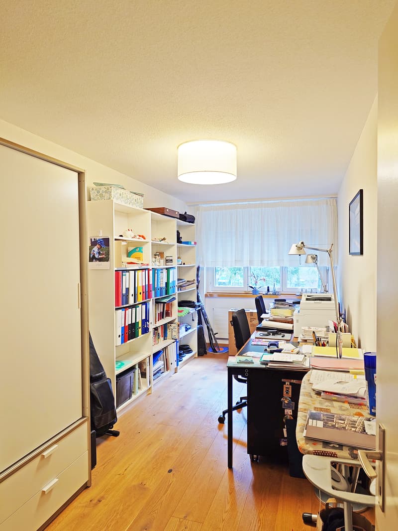 Fully serviced in the best location in ZH-Affoltern! (7)
