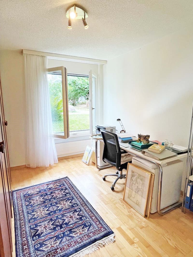 Rundum versorgt an bester Lage - mit Blick ins Limmattal! (4)