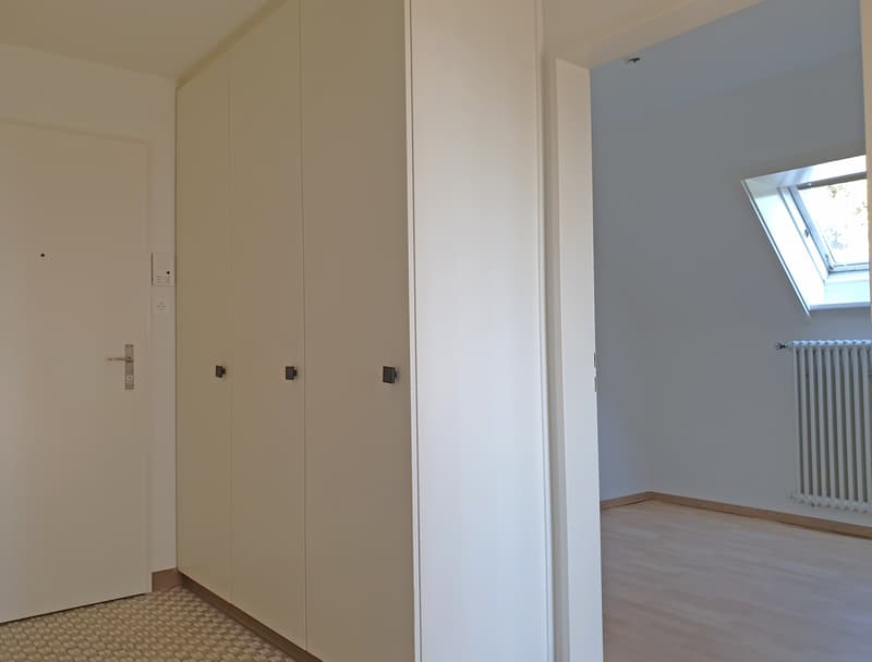 Ruhige 4.5-Zimmerwohnung am Fuss von Regensberg (2)