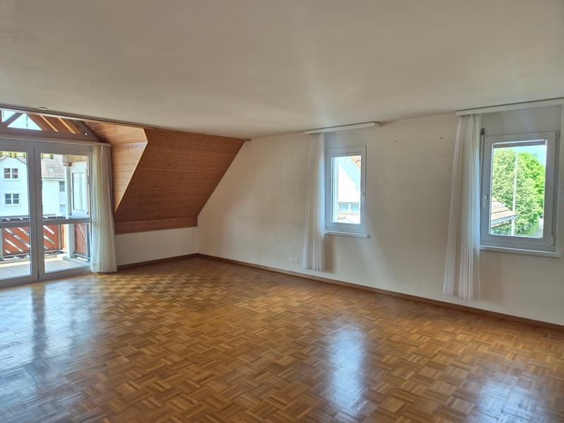 Maisonette-Wohnung mit Charme und sonnigem Balkon (2)