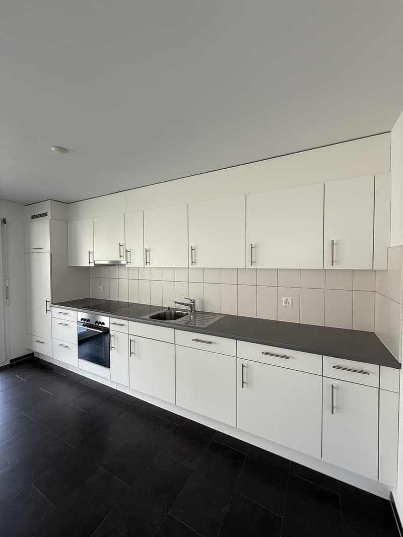 Helle 3.5 Zimmerwohnung in Naters (3)