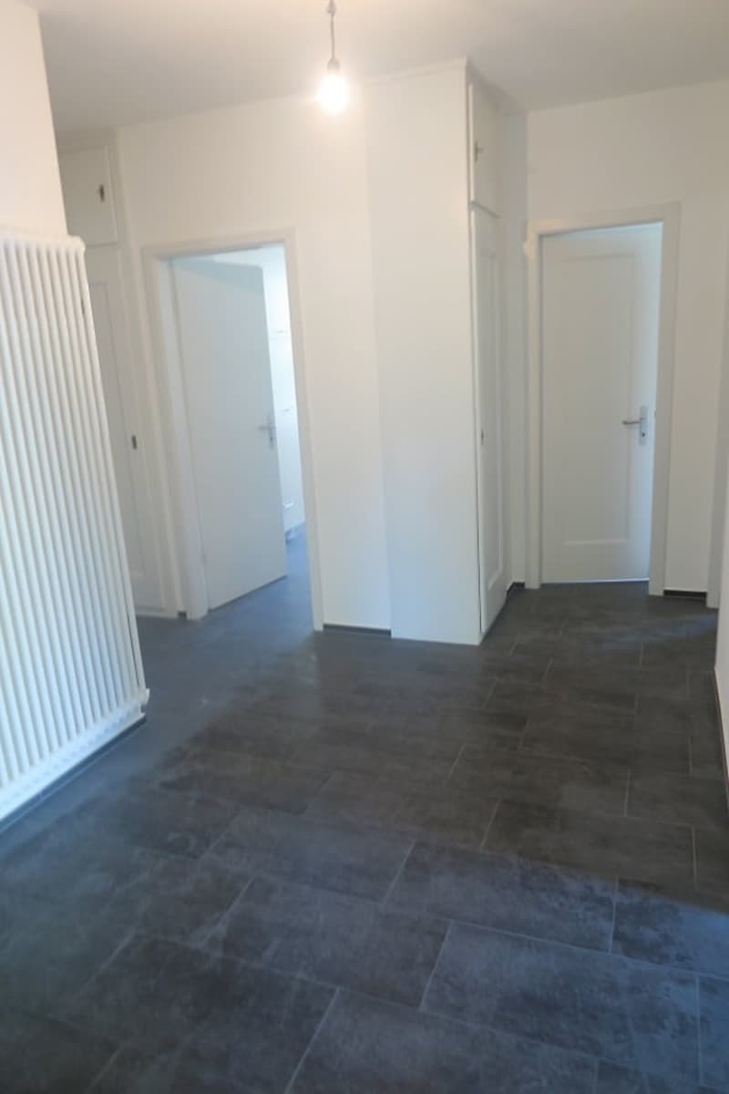 Appartement lumineux 4 pièces avec balcon sur Viktoriastrasse à Berne (5)