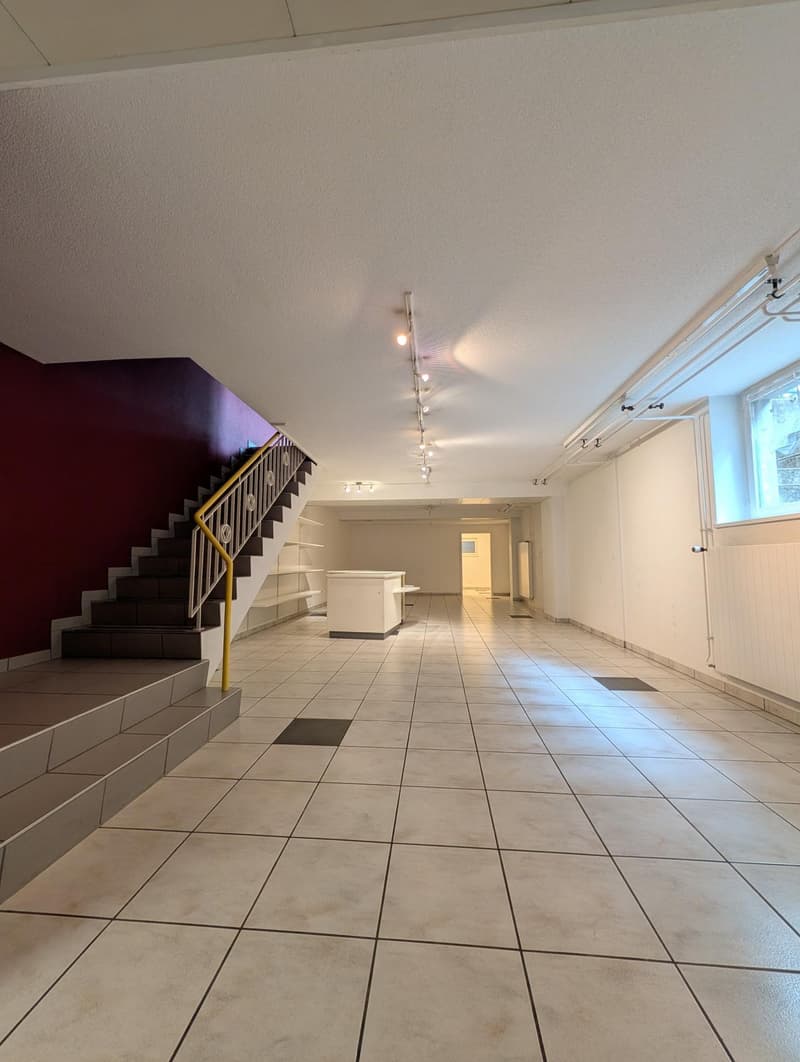 Immeuble commercial attractif au centre de Lyss (6)