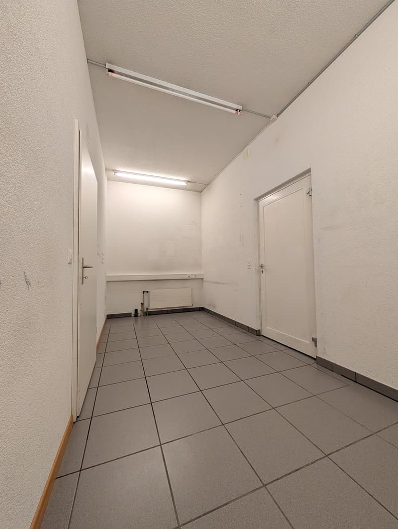 Immeuble commercial attractif au centre de Lyss (8)