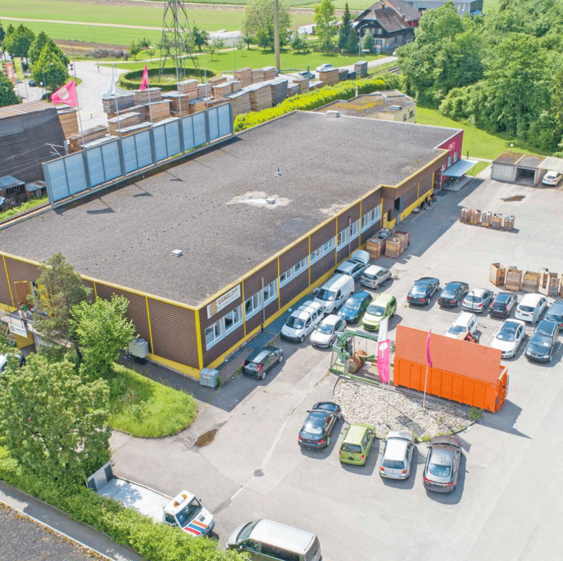Espace d'atelier et de stockage polyvalent et praticable à Burgdorf (2)