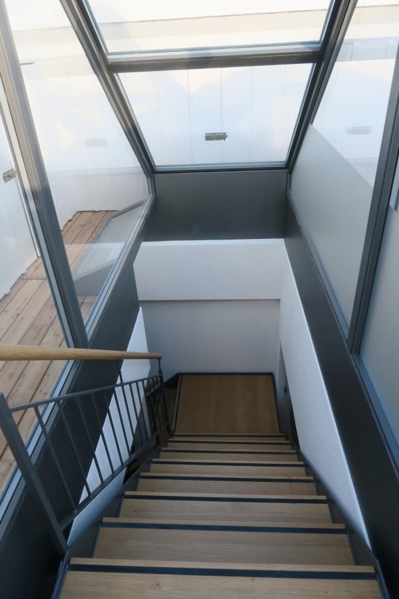 Attraktive 2.5-Zimmer-Dachwohnung mit eigener Dachterrasse (11)