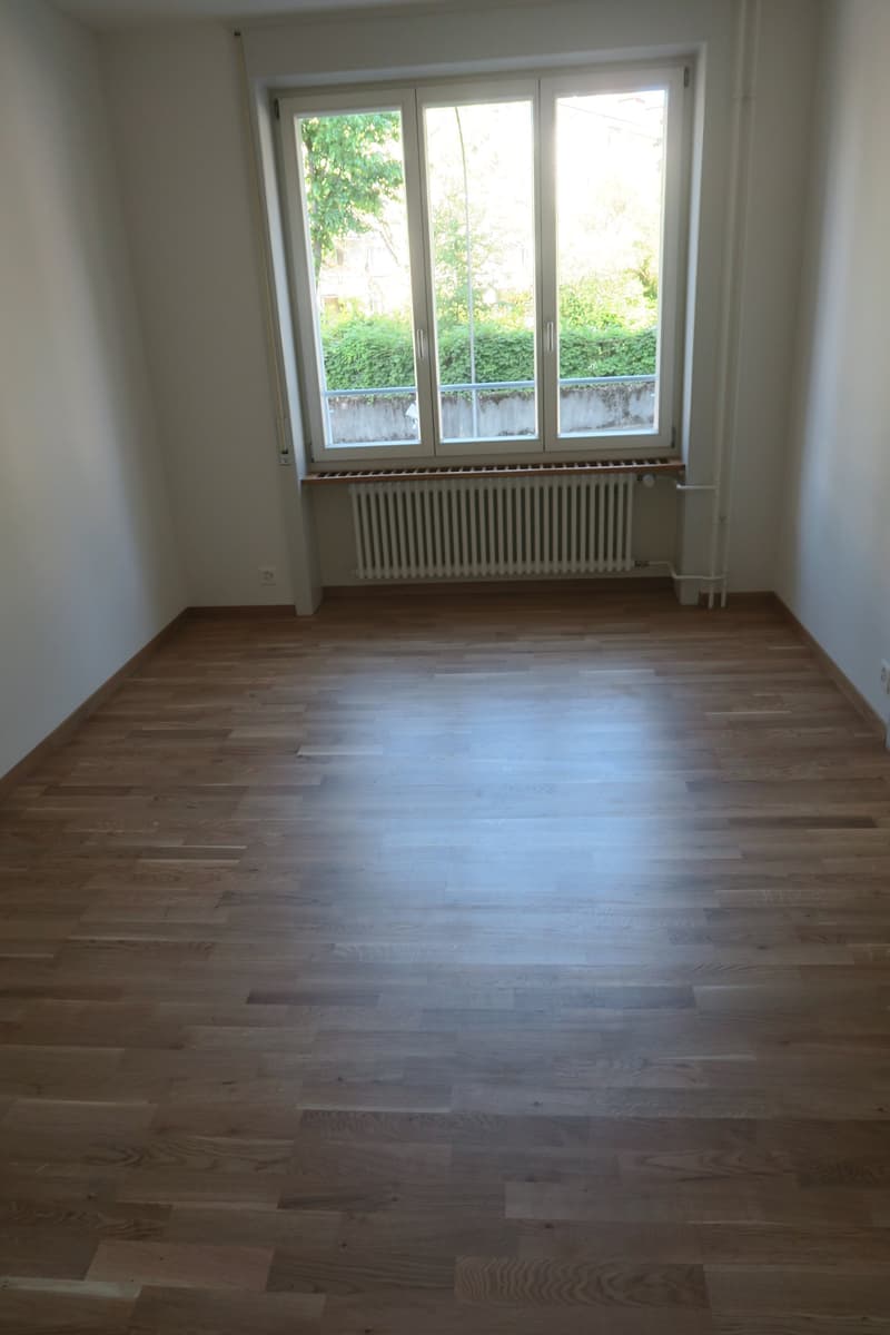 Appartement 4 pièces lumineux avec balcon sur la Viktoriastrasse à Berne (8)