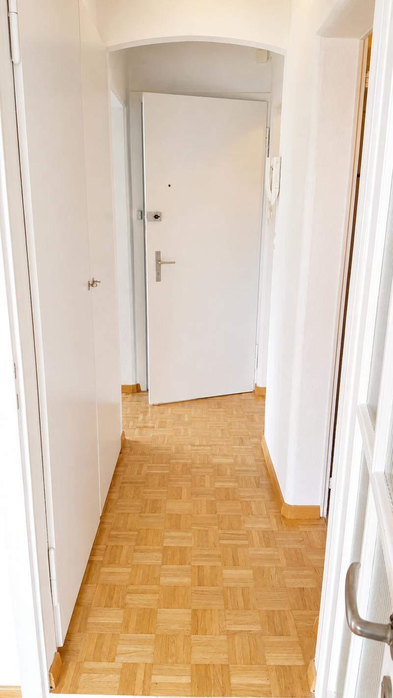 Appartamento di 2 camere con balcone nel quartiere Weissenbühl (7)