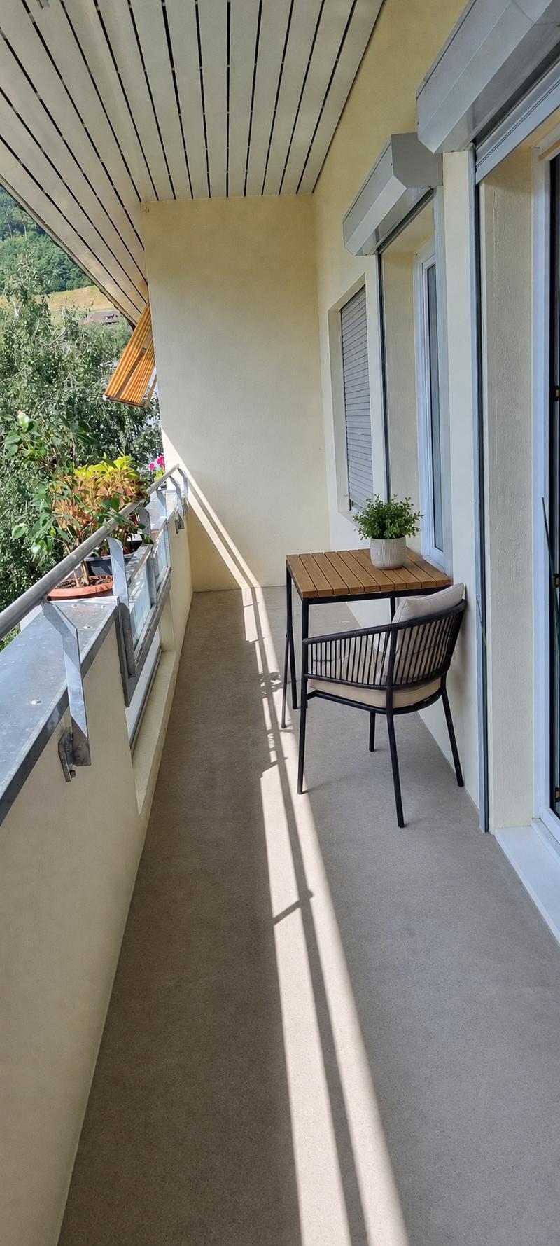 Grosszügige 2-Zimmerwohnung mit Balkon (6)