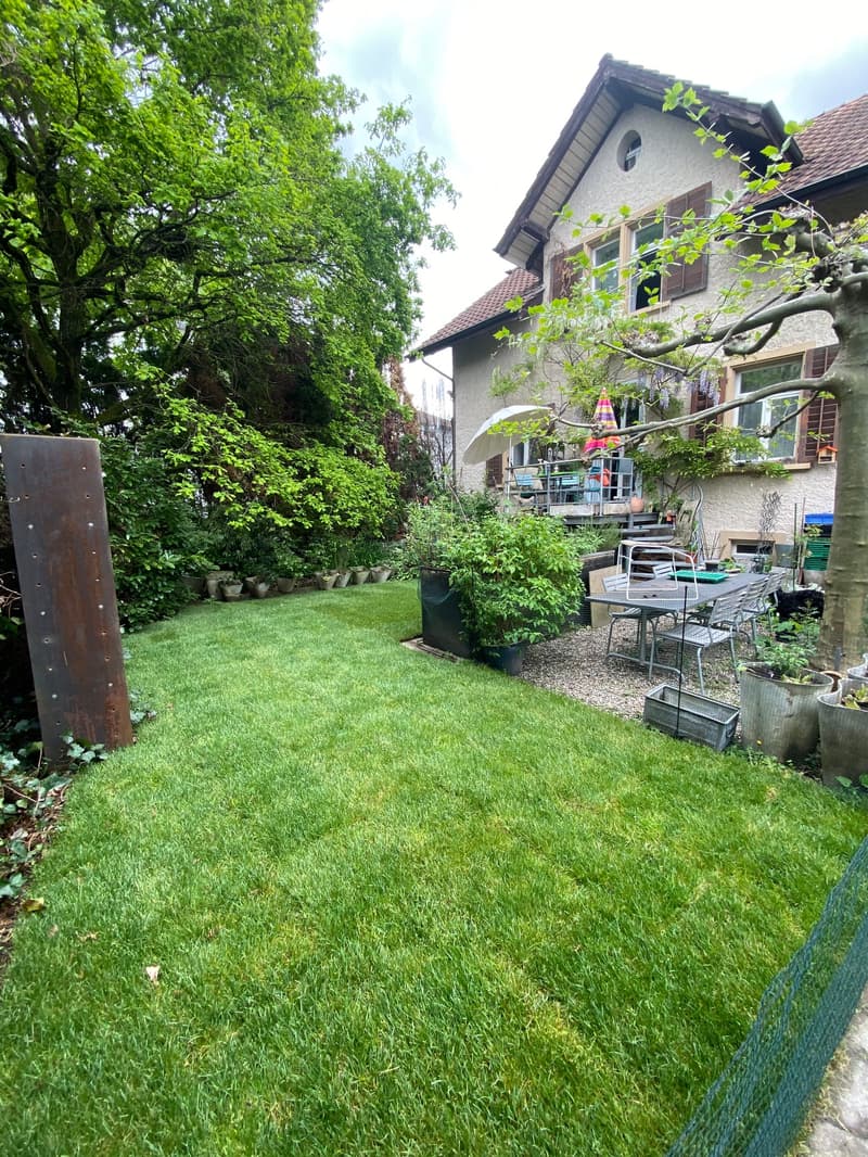 Living in the Green: Charming 5.5-Room Single-Family House with Garden (1)