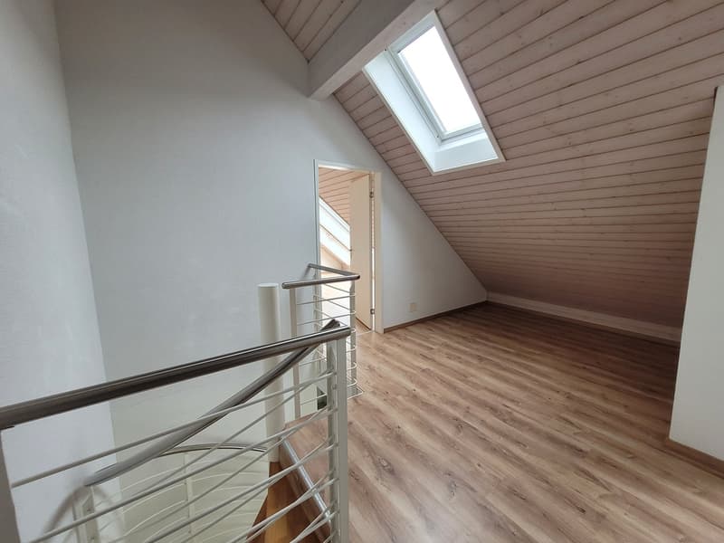 Charmante 4.5-Zimmer-Dachwohnung (6)