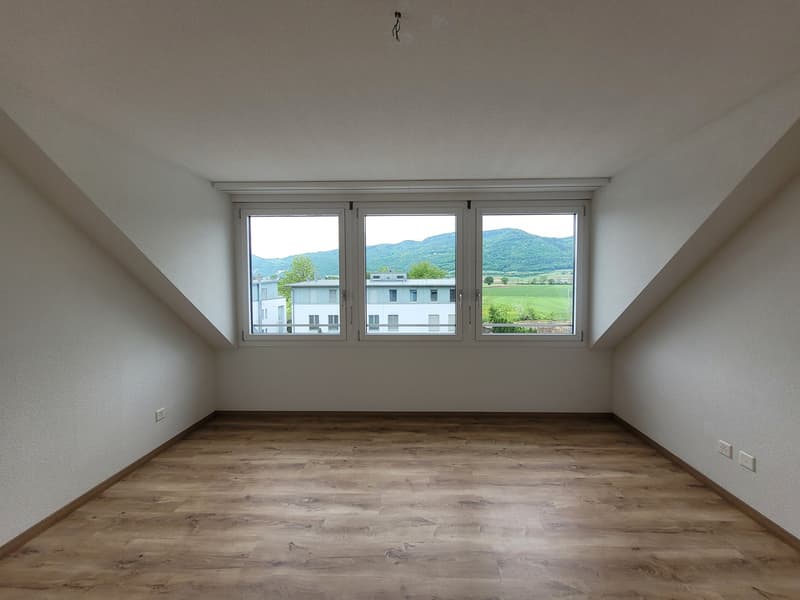 Charmante 4.5-Zimmer-Dachwohnung (3)