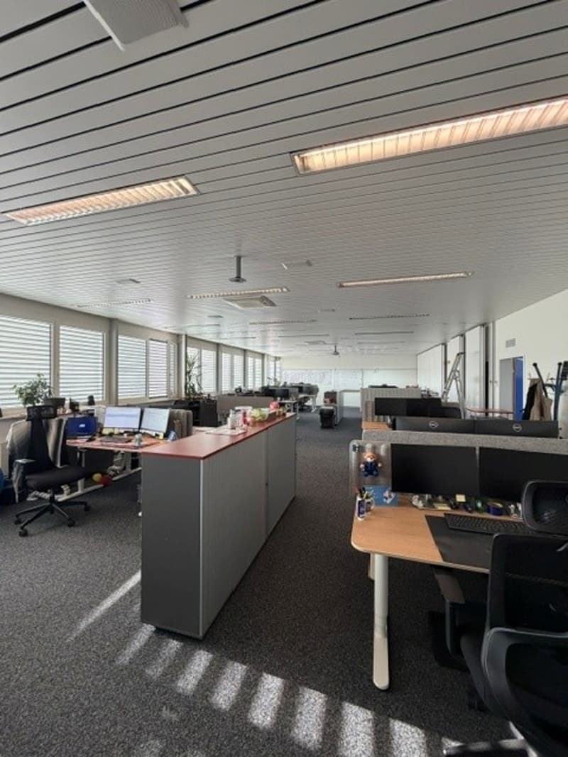 Bureaux et espaces de stockage à emplacement idéal à Oftringen – Votre nouvel emplacement d'entreprise (11)