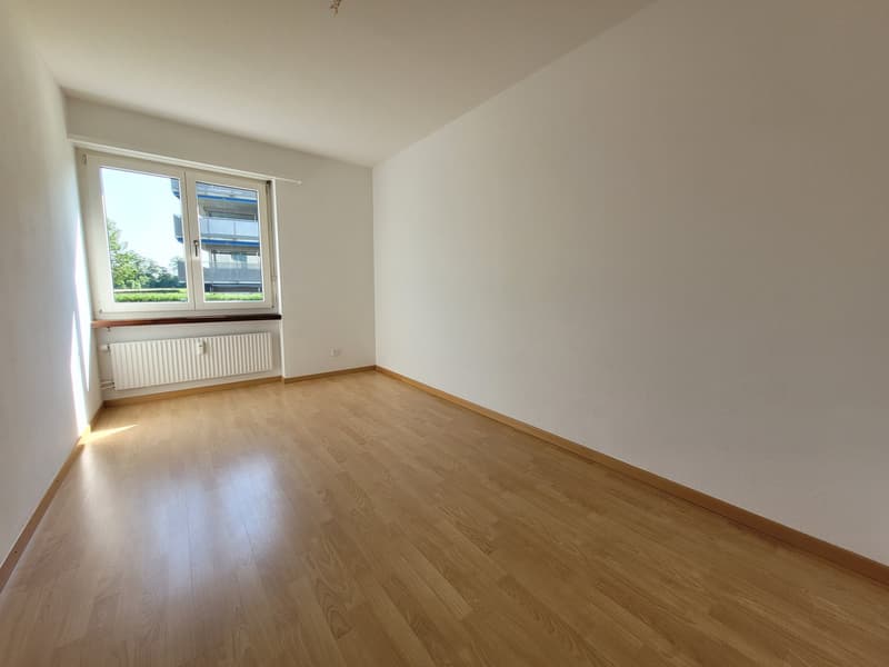 Affordable 4.5-room apartment with balcony in Gunzgen (4)