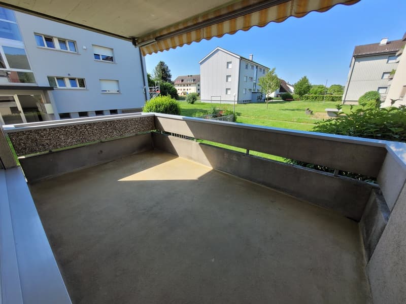 Affordable 4.5-room apartment with balcony in Gunzgen (1)