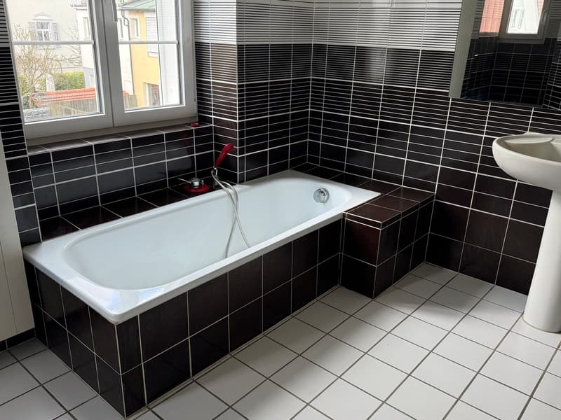 Badezimmer mit Dusche