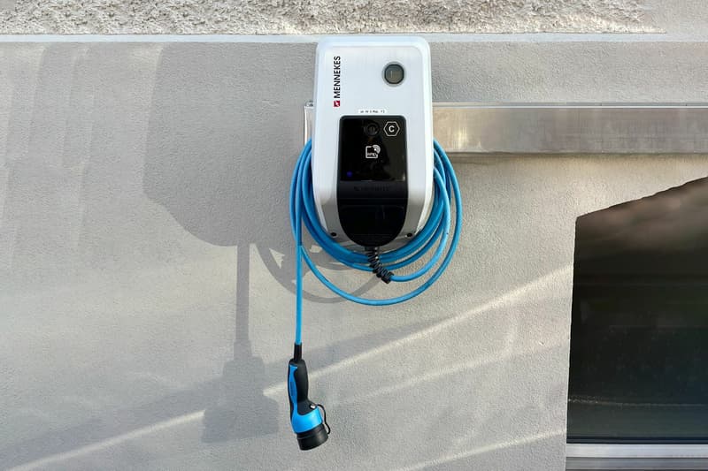 External parking space with shared electric charging station (4)