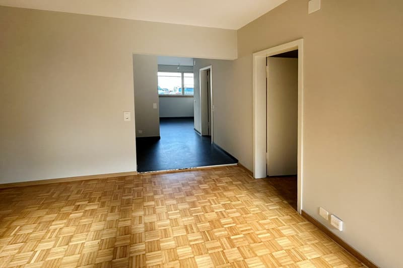 Modernes Wohnen nahe Zürich - perfekt für zwei (3)