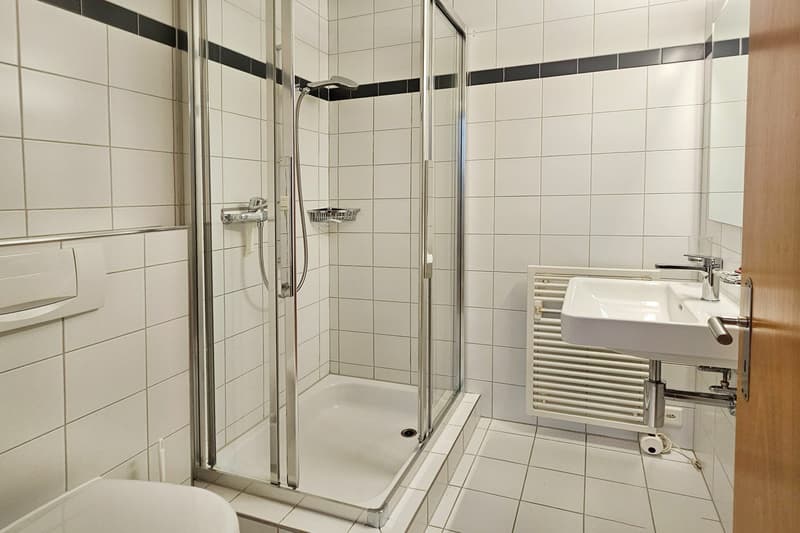 Row house in a family-friendly residential area (7)