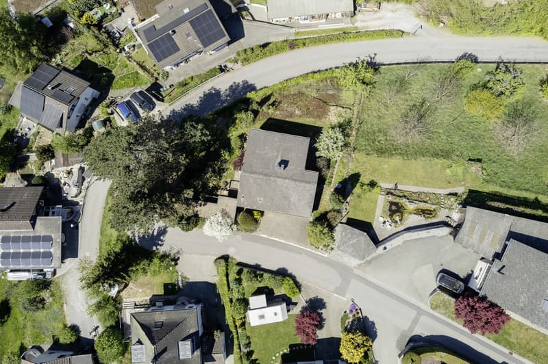 Detached house with garden and panoramic view on the outskirts of the village (3)