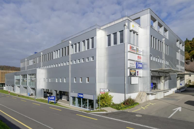 Büro an verkehrsgünstiger Lage (2)