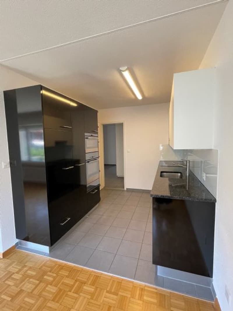 4.5-Zimmer-Wohnung in zentraler Lage zu vermieten (4)