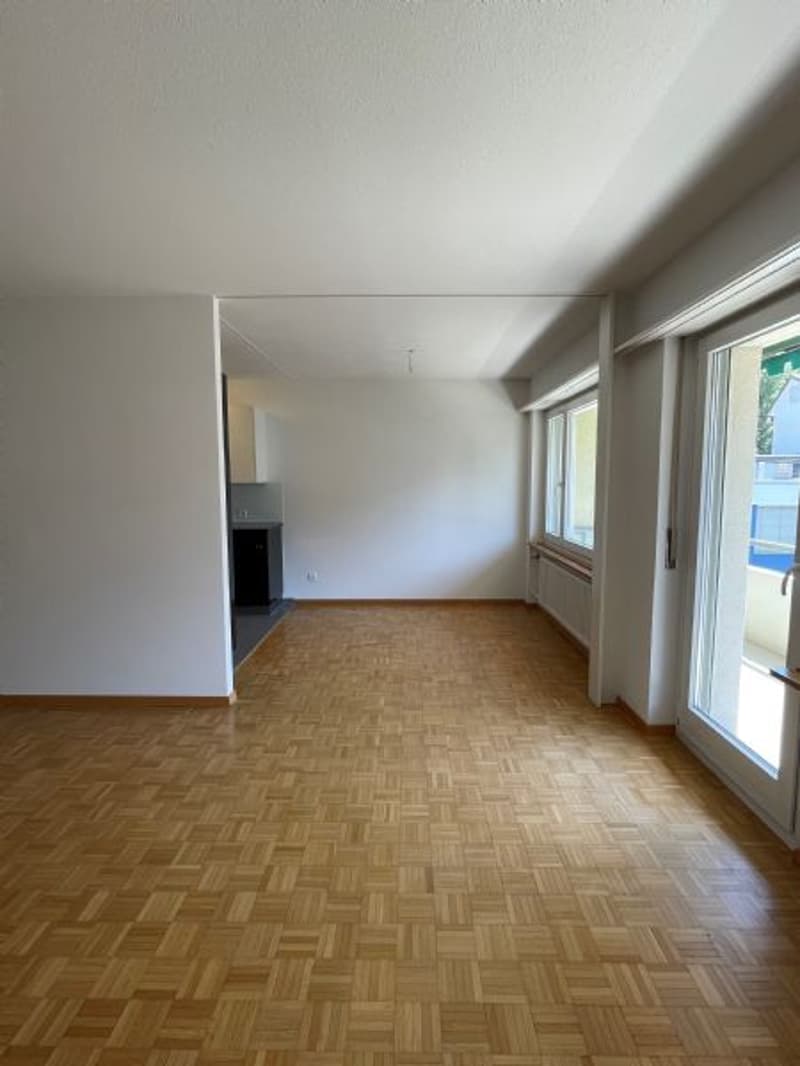 4.5-Zimmer-Wohnung in zentraler Lage zu vermieten (2)