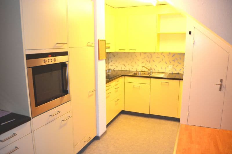 Appartement en duplex de 2,5 pièces à proximité de la gare (2)